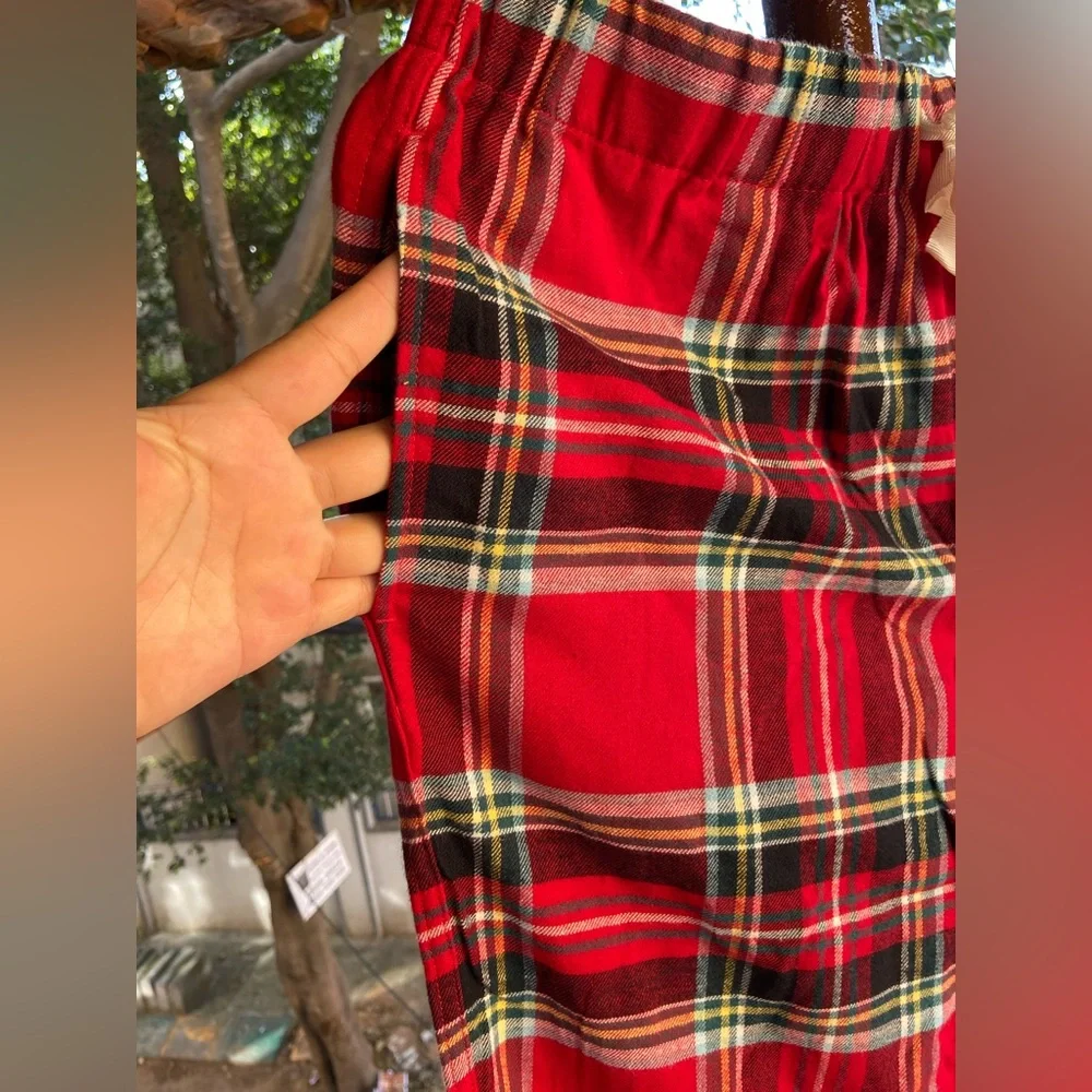 Lands End  Flannel Pajama Set.Size - XL - Picture 12 of 17